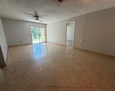 5225 Via Hacienda Circle - Photo Thumbnail 2