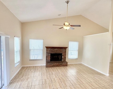 2813 Rolling Broak Drive - Photo Thumbnail 8