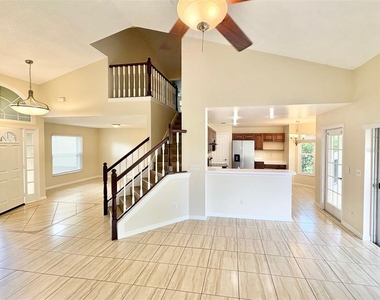 2813 Rolling Broak Drive - Photo Thumbnail 10