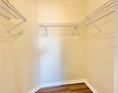 2813 Rolling Broak Drive - Photo Thumbnail 24