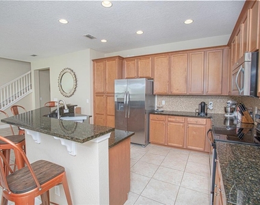 10665 Belfry Circle - Photo Thumbnail 17