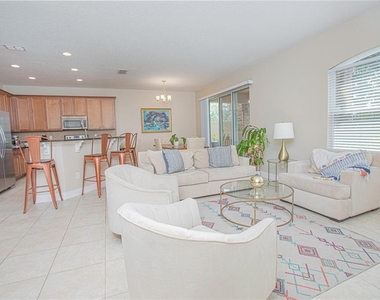10665 Belfry Circle - Photo Thumbnail 12