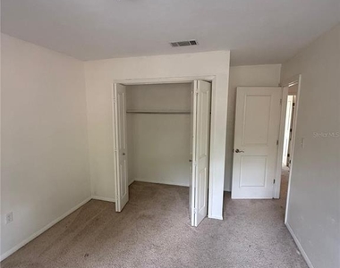 507 Nw 39th Road - Photo Thumbnail 9
