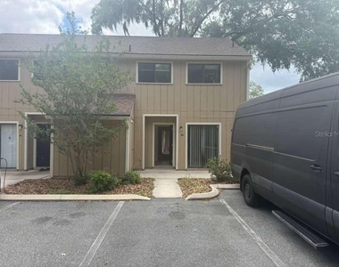 507 Nw 39th Road - Photo Thumbnail 1