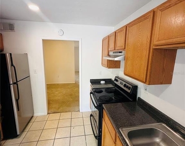 507 Nw 39th Road - Photo Thumbnail 2