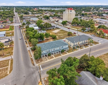 963 E Main Street - Photo Thumbnail 5