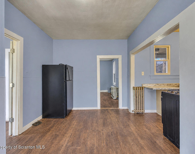 1019 S Webster Avenue - Photo Thumbnail 12