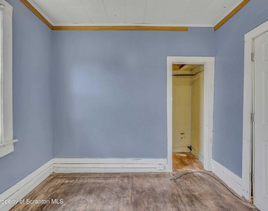1019 S Webster Avenue - Photo Thumbnail 18