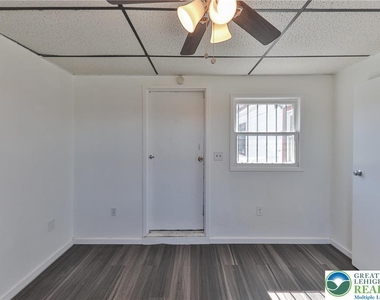 1130 Pembroke Road - Photo Thumbnail 20