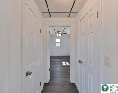 1130 Pembroke Road - Photo Thumbnail 23