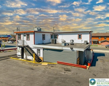 1130 Pembroke Road - Photo Thumbnail 29