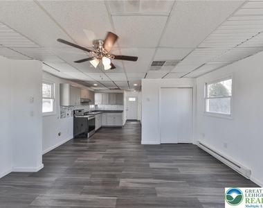 1130 Pembroke Road - Photo Thumbnail 17