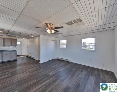 1130 Pembroke Road - Photo Thumbnail 18