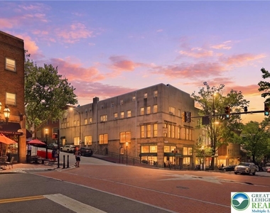 79 W Market Street - Photo Thumbnail 28