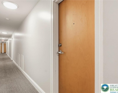 79 W Market Street - Photo Thumbnail 3