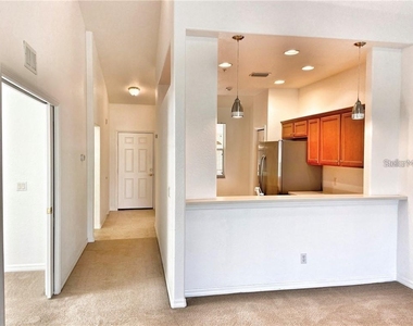 915 Fairwaycove Lane - Photo Thumbnail 8