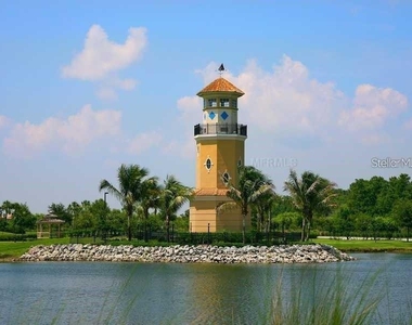 915 Fairwaycove Lane - Photo Thumbnail 36