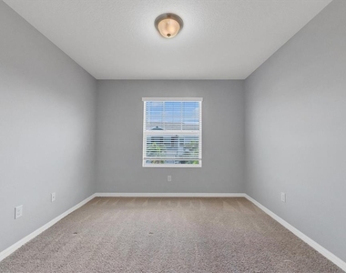 8657 Palmer Park Circle - Photo Thumbnail 33
