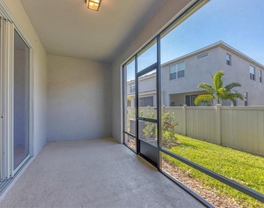 8657 Palmer Park Circle - Photo Thumbnail 23