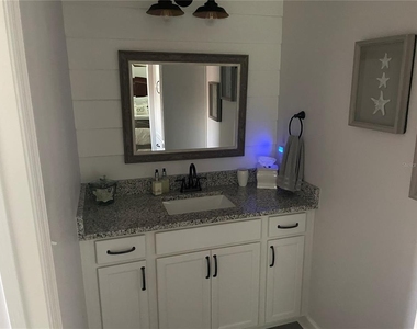 6268 Sandpipers Drive - Photo Thumbnail 9