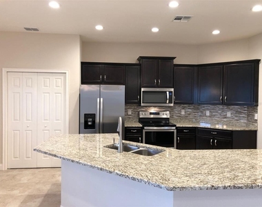 6063 Highlands Grace Boulevard - Photo Thumbnail 12