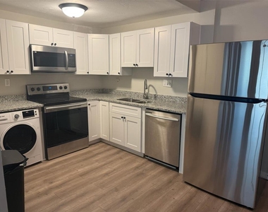6519 W Newberry Road - Photo Thumbnail 7