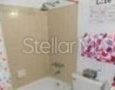 1723 Sw 68th Terrace - Photo Thumbnail 13