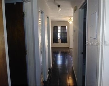 1723 Sw 68th Terrace - Photo Thumbnail 2