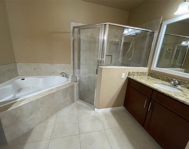 7879 Sw 80th Drive - Photo Thumbnail 11