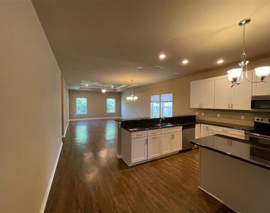 7879 Sw 80th Drive - Photo Thumbnail 3