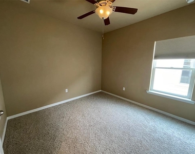 7879 Sw 80th Drive - Photo Thumbnail 8