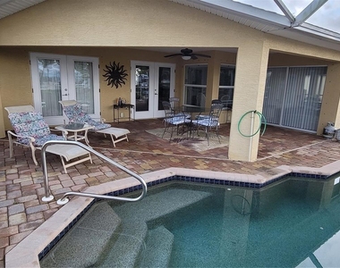 9458 Modesto Circle - Photo Thumbnail 6