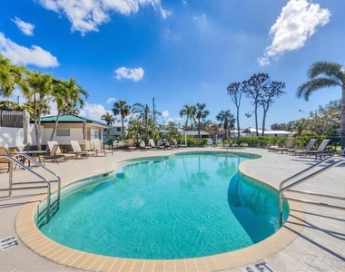 9203 Griggs Road - Photo Thumbnail 27