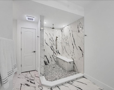 9203 Griggs Road - Photo Thumbnail 15
