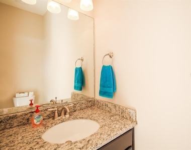 5614 Title Row Drive - Photo Thumbnail 26
