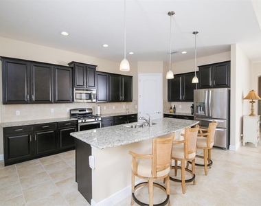 5614 Title Row Drive - Photo Thumbnail 11