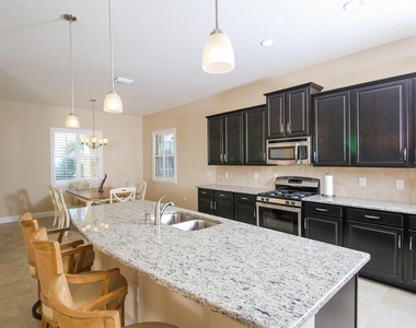 5614 Title Row Drive - Photo Thumbnail 9