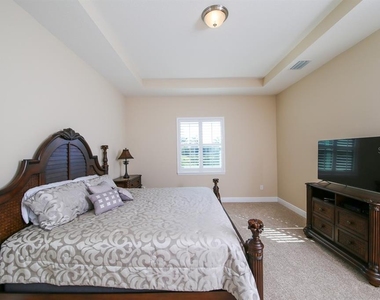 5614 Title Row Drive - Photo Thumbnail 14
