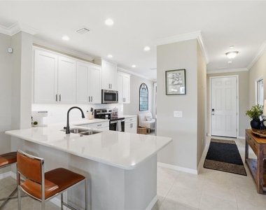 12720 Sorrento Way - Photo Thumbnail 13