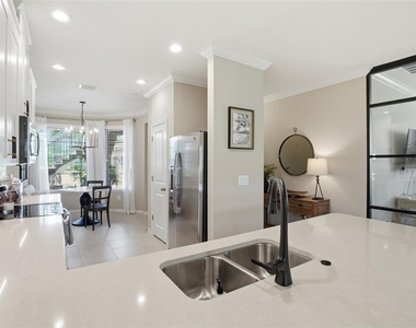 12720 Sorrento Way - Photo Thumbnail 14