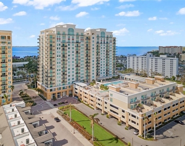 800 N Tamiami Trail - Photo Thumbnail 1