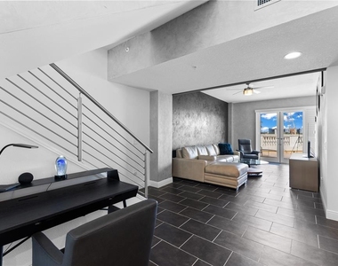 800 N Tamiami Trail - Photo Thumbnail 12