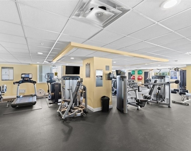 800 N Tamiami Trail - Photo Thumbnail 52