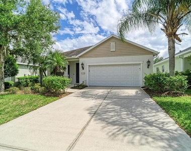 4650 Woodbrook Drive - Photo Thumbnail 2