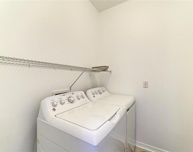 4650 Woodbrook Drive - Photo Thumbnail 33