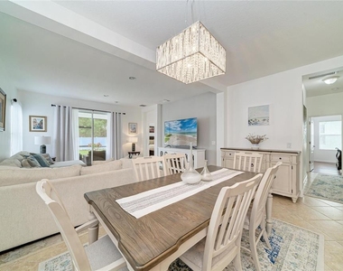 4650 Woodbrook Drive - Photo Thumbnail 15