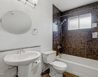 6613 Escondido Drive - Photo Thumbnail 13