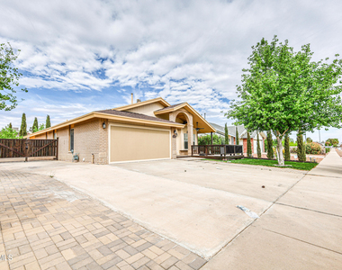5733 Saplinas Road - Photo Thumbnail 5