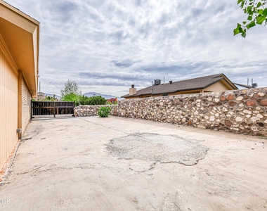 5733 Saplinas Road - Photo Thumbnail 52