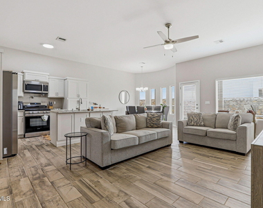 13841 Paseo Central Avenue - Photo Thumbnail 23